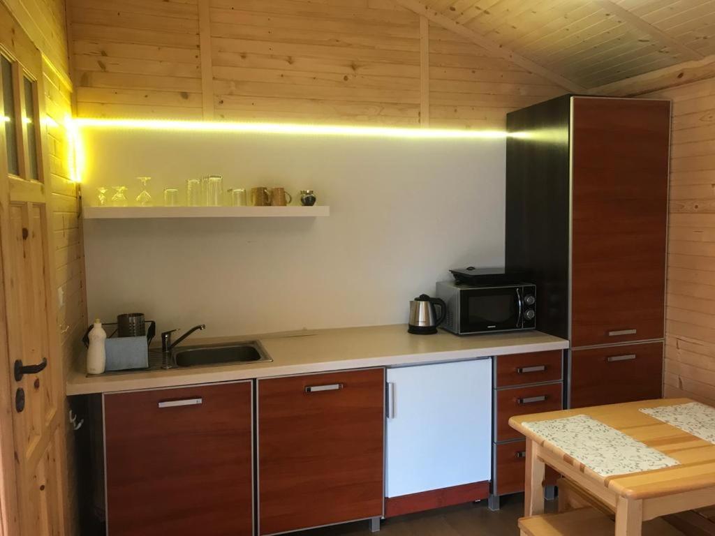 Sielska Chatka Chlopy Sarbinowo Buitenkant foto